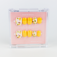 #1597 – Lemonblossom | Medium, Round